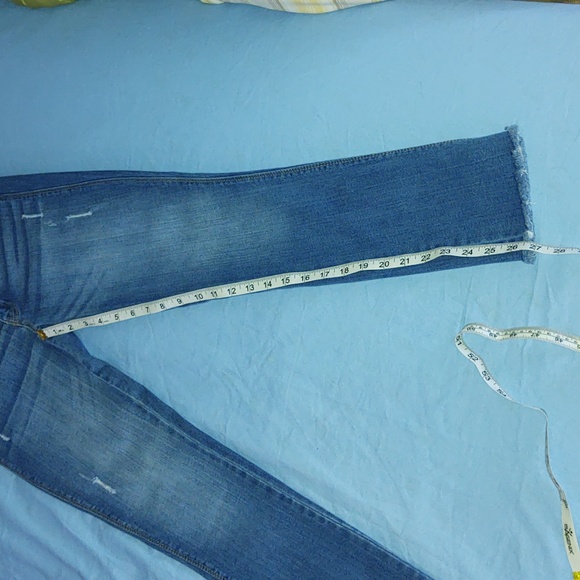 Generra Jeans (Size 3) Crop -  Inseam 26 1/2" - Picture 3 of 8